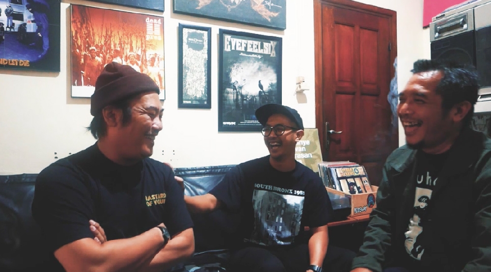  INTERVIEW GRIMLOC RECORDS